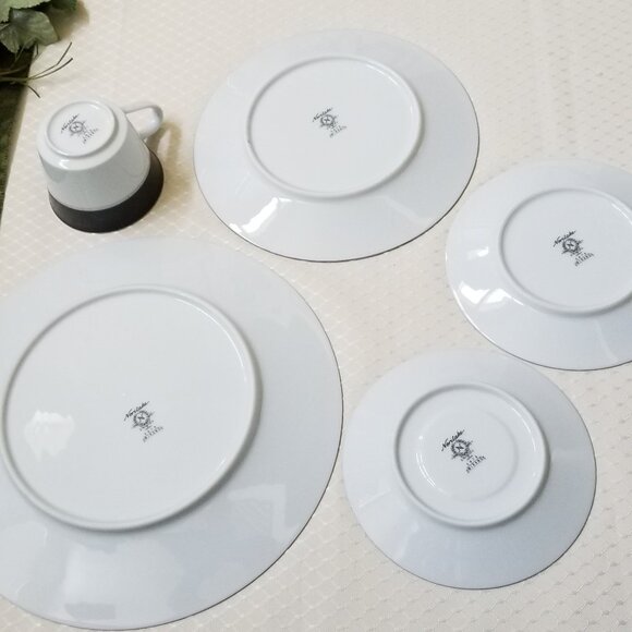 Noritake Mirano 5 piece Place Setting Excellent Condition - Picture 9 of 10